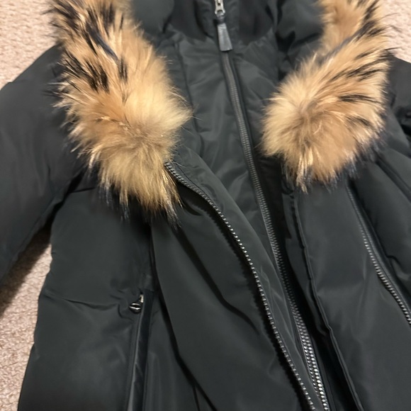Mackage puffer, fur hood, leather accent women’s jacket size M. Mint condition - Picture 5 of 8